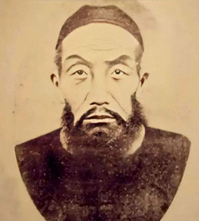 曾国藩为什么能从笨人成为晚清第一名臣很多人低估了他的可怕之处