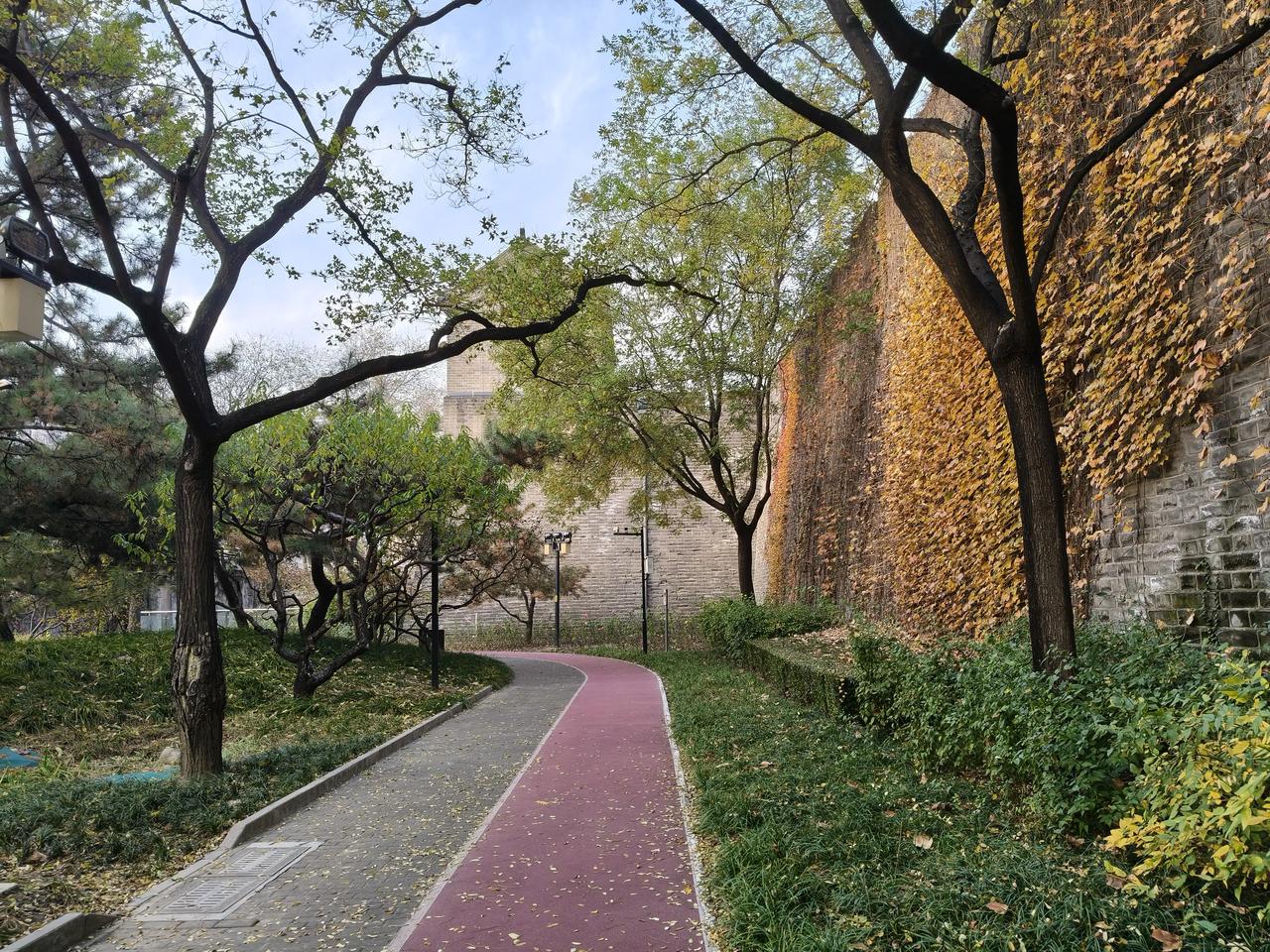 百花齐放，请赐下联