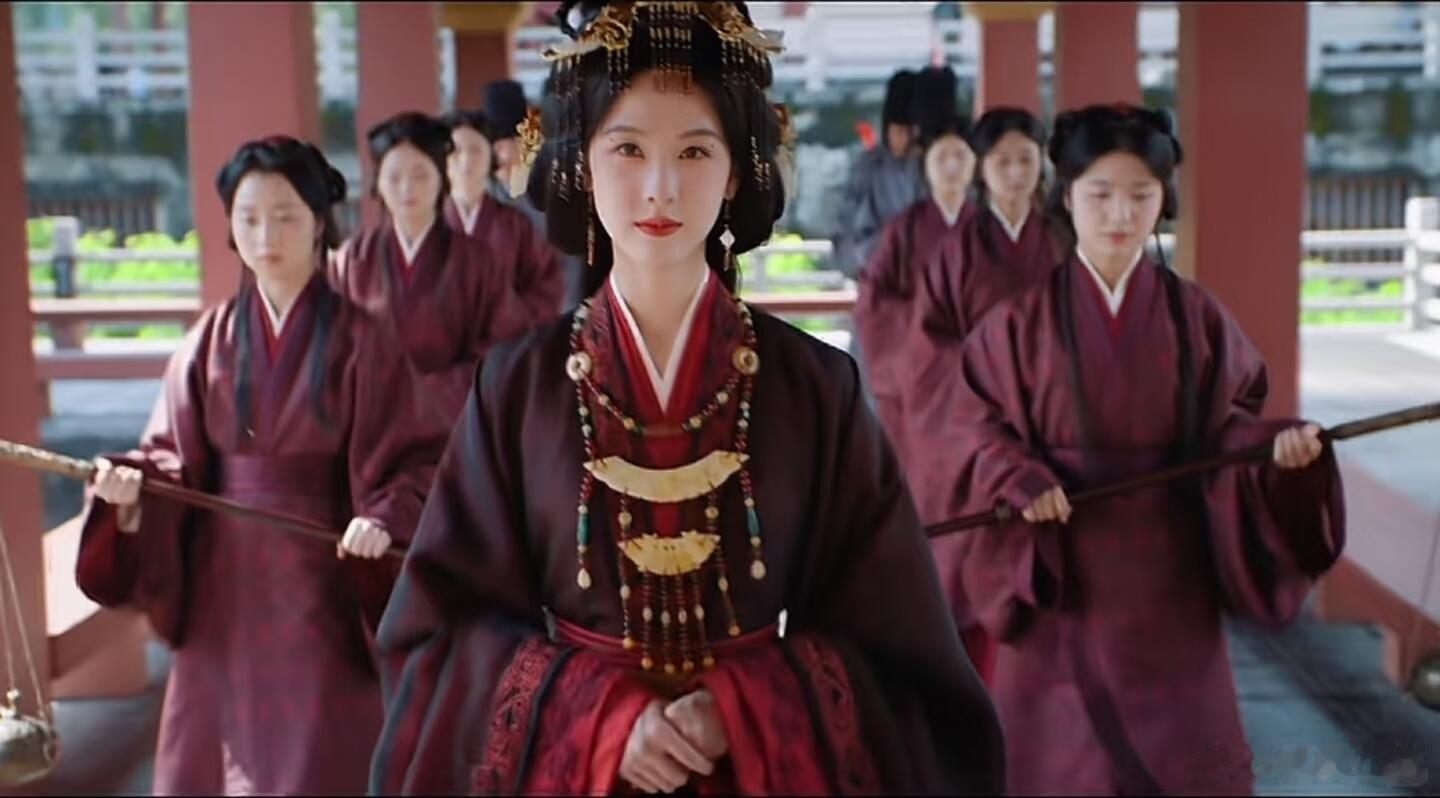 翘楚我不要恨海情天我要如日中天 从将门嫡女到镇国长公主，她咽下了多少血泪才换来如