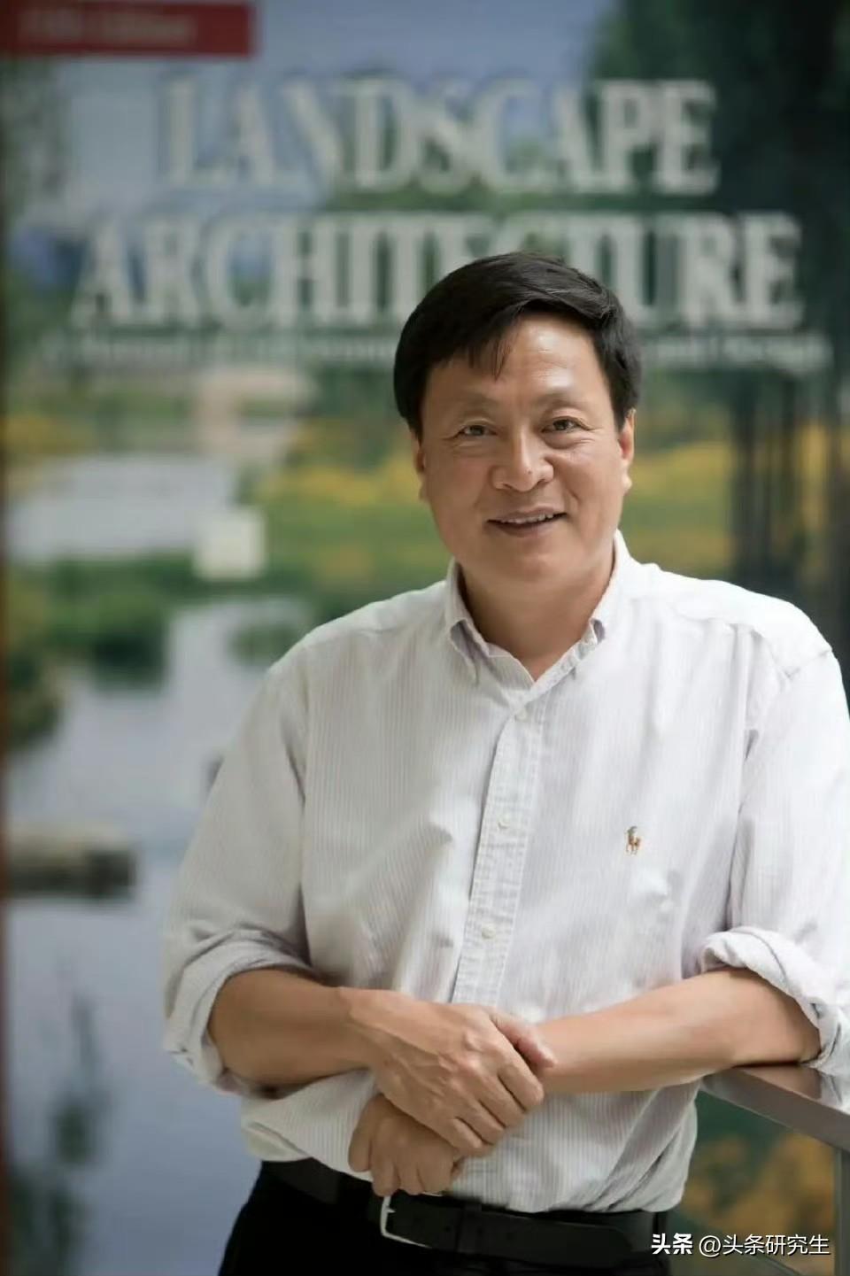 62岁的俞孔坚没能等到潘塔纳尔的雨季。

他生前的最后一段影像停留在南美洲的湿地