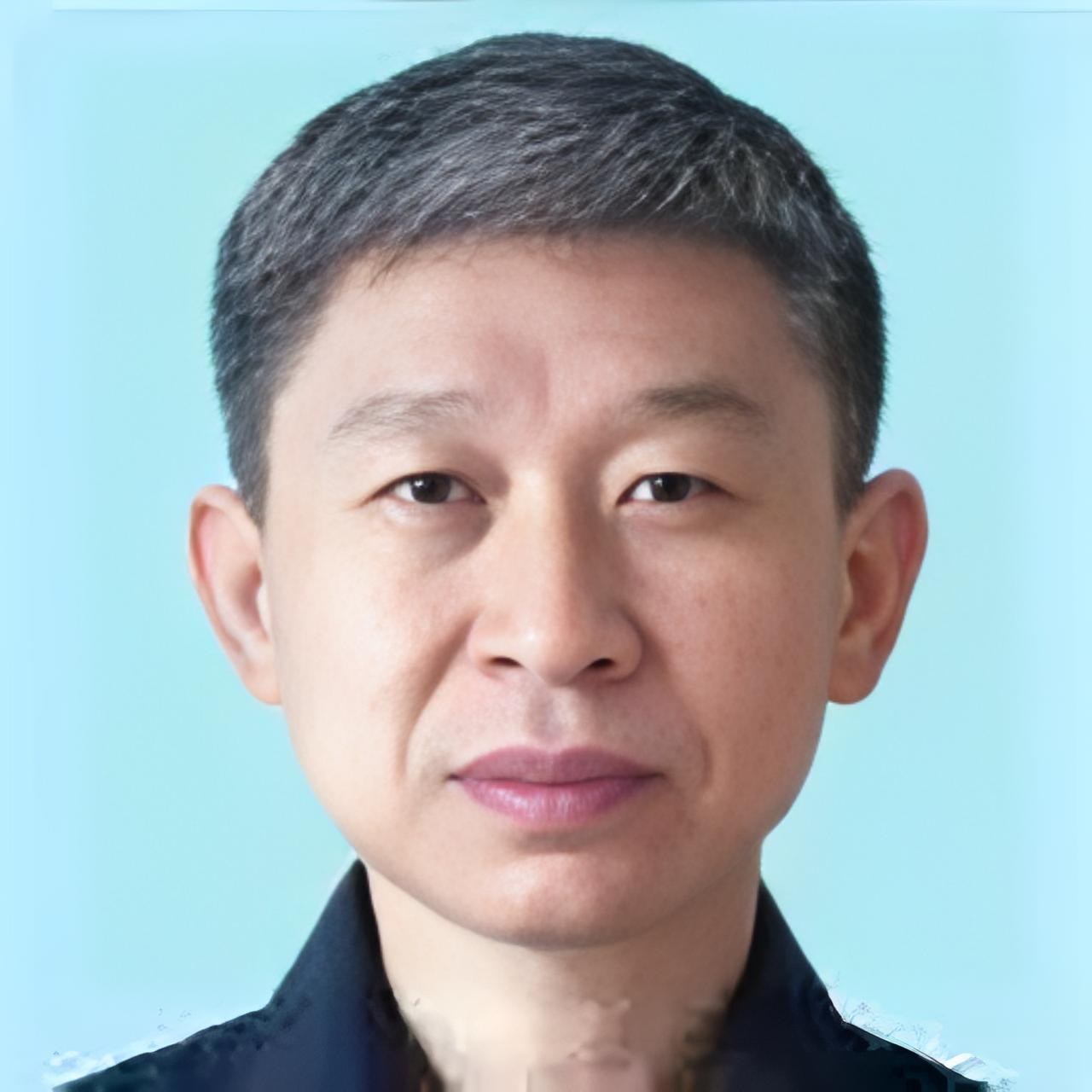王岩飞，男，1963年5月出生，毕业于中国科学院电子学研究所，现任中国科学院电子