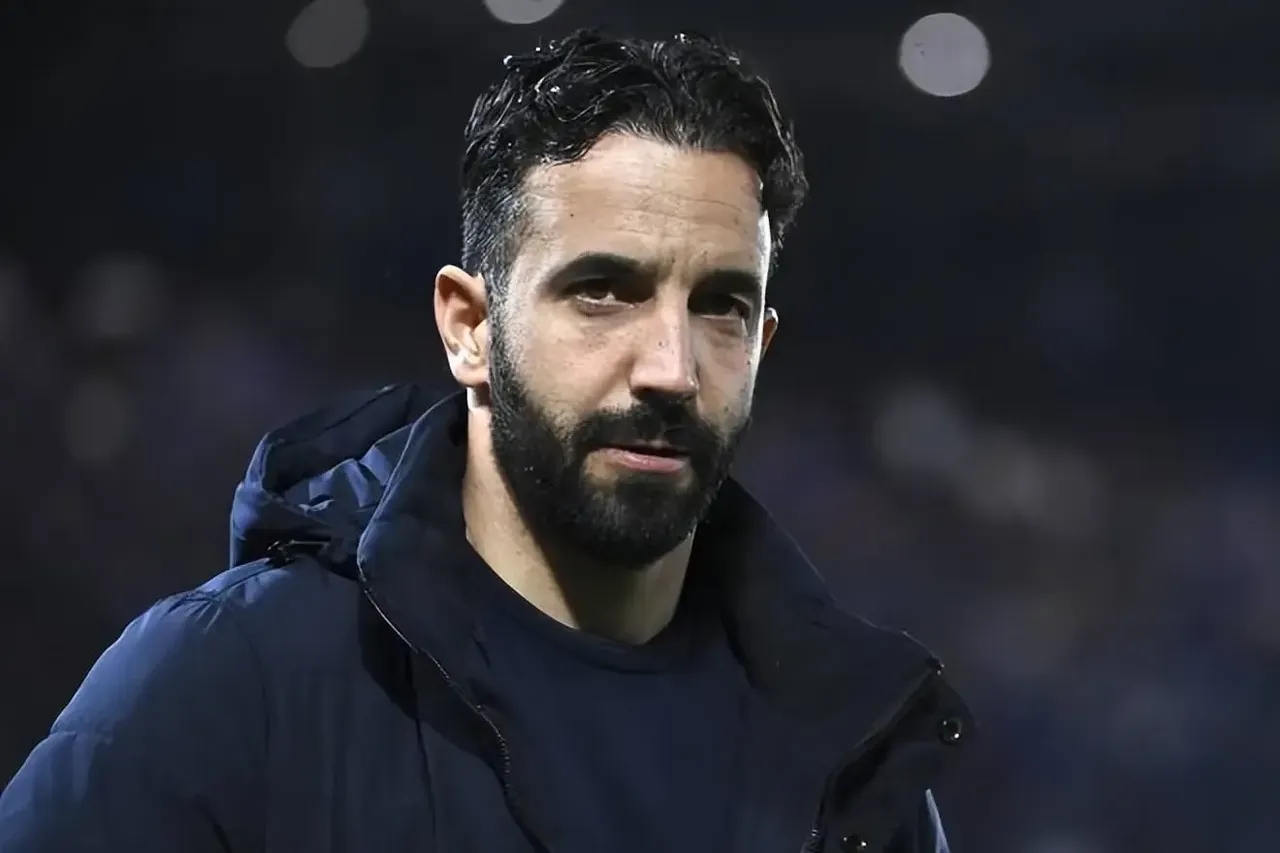 曼联最新财报曝出重磅消息：仅解雇阿莫林及其教练组，最高赔偿金就可能高达1590万