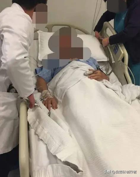 七旬翁陪床竟查出血管堵99%！这些面部信号，是心脏在喊救命
 
南京一位七旬老人