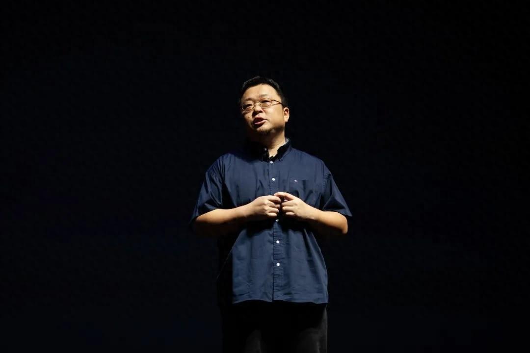 这场拉锯战，终于从微博舆论场，正式走进现实法庭！9月20日，大V理记曝出重磅消息