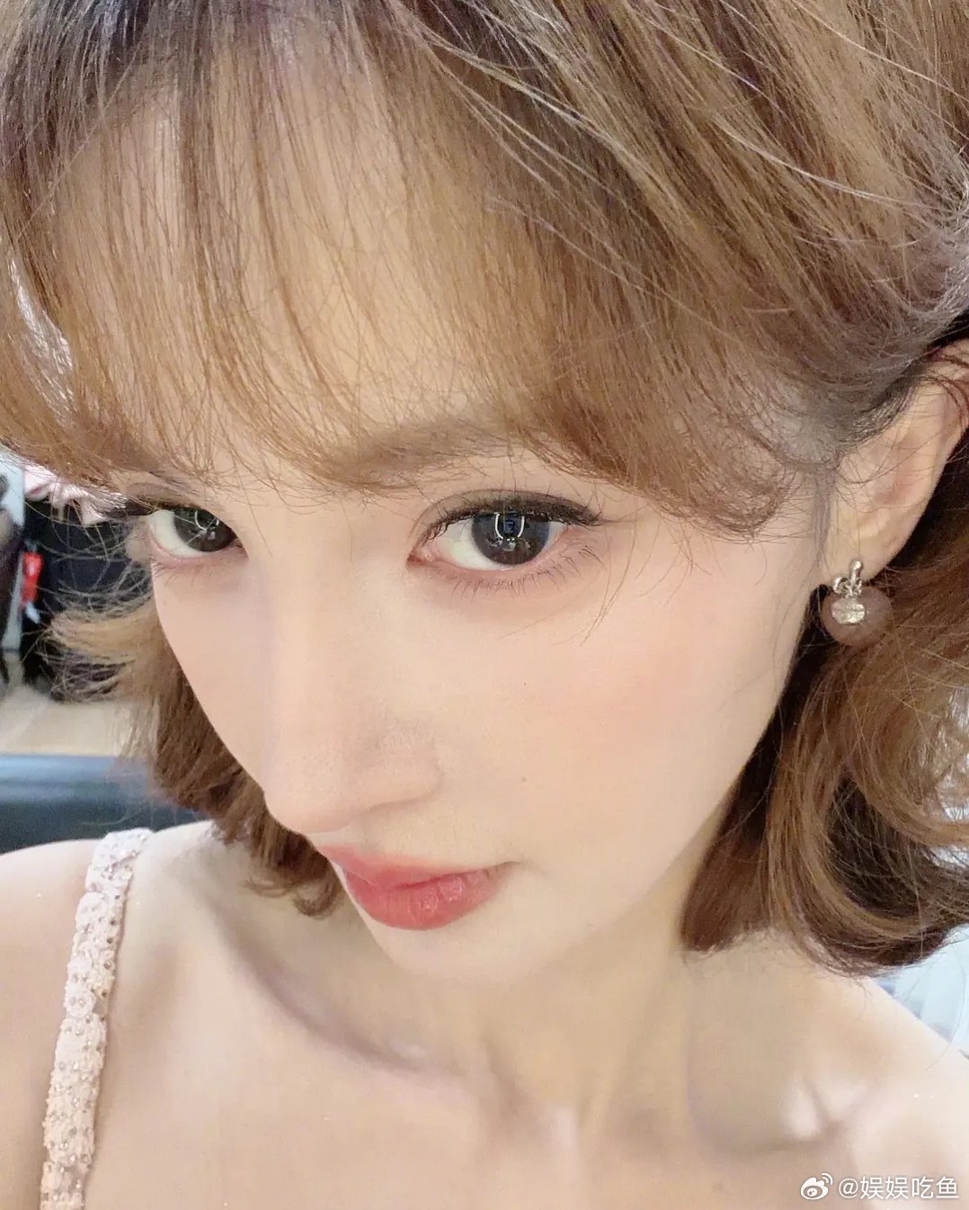 我们金晨也对今天的妆很满意👍重要的事说三遍😘 