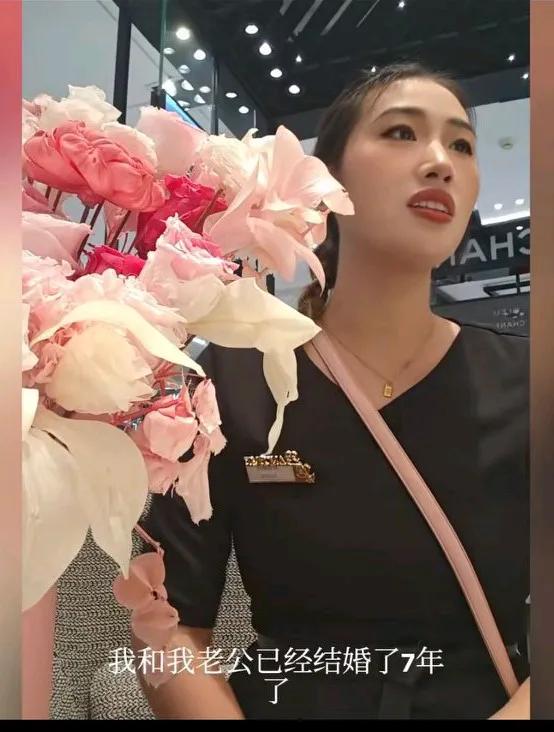 西贝又出“名场面”，结婚7年无话可说，一顿饭挽救了婚姻！
网友表示：
实话告诉你