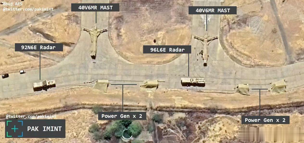 估计此时的三哥觉得自己又支棱起来了，根据国外社交媒体发布的卫星图显示，目前印度已