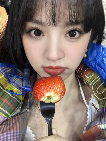 田曦薇 