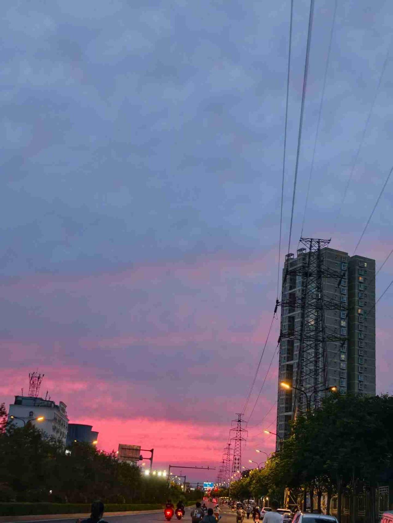 我的今日状态：😁轻松愉快
我这里的天气：☀️晴天