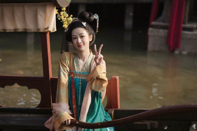 流量小花不希望与杨紫的剧对打 紫妹太牛！业内认证她的剧自带强 “威慑力”，演员制