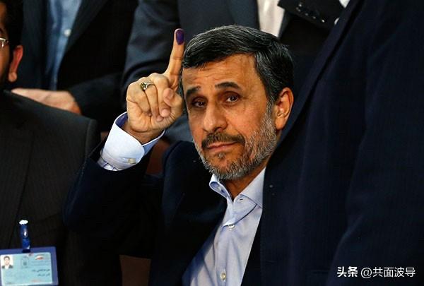 搞不懂伊朗人的脑回路，伊朗前总统内贾德现身一场葬礼，公开现身表明他还活着，没有在