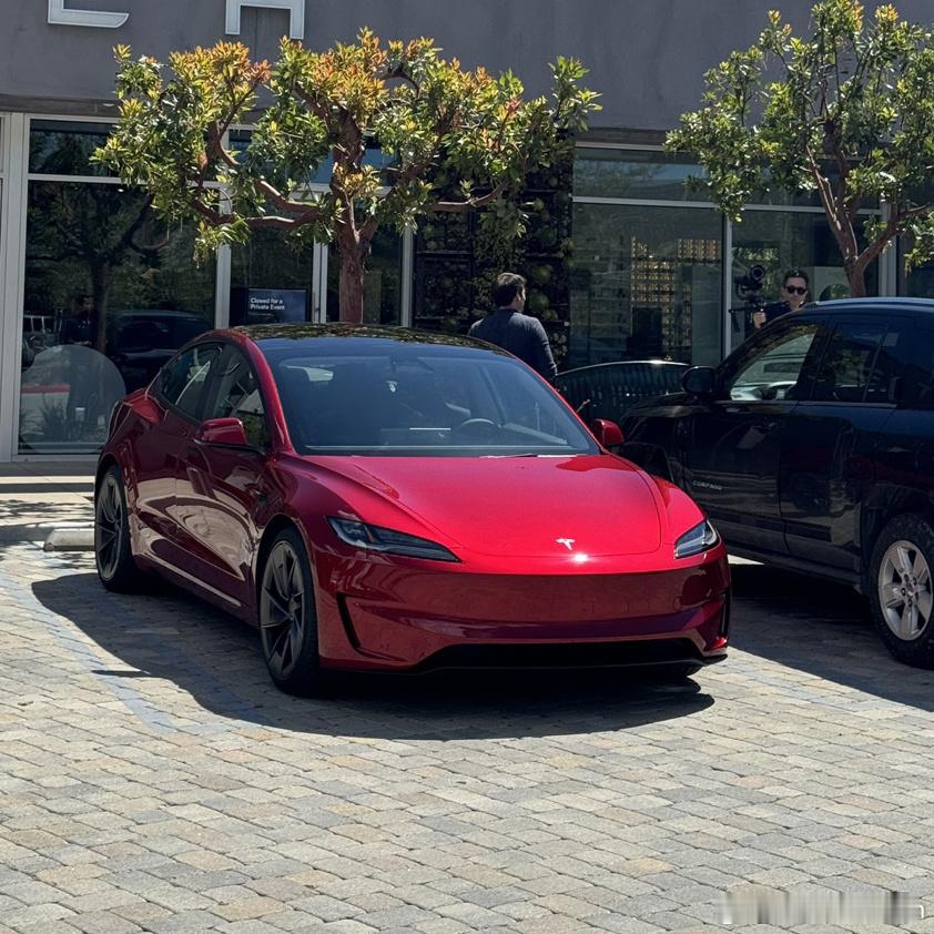 特斯拉Model 3 Ludicrous你们觉得怎么样？[doge] ​​​