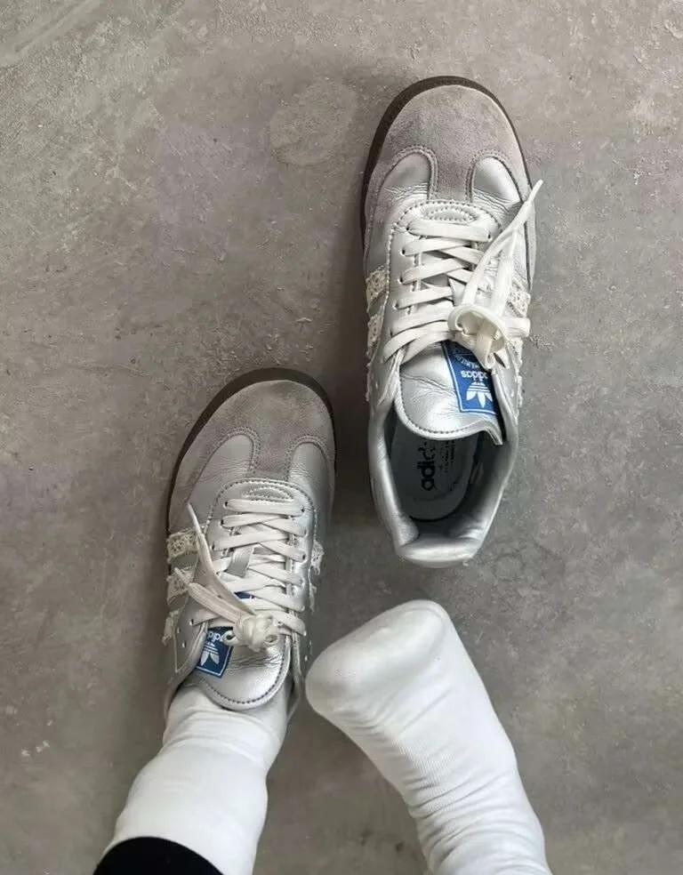 招不招？
鞋子分享 白袜穿搭