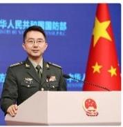 国防部发言人蒋斌大校在最近的例行记者会上，回应了日本方面反复炒作“外部威胁”的言