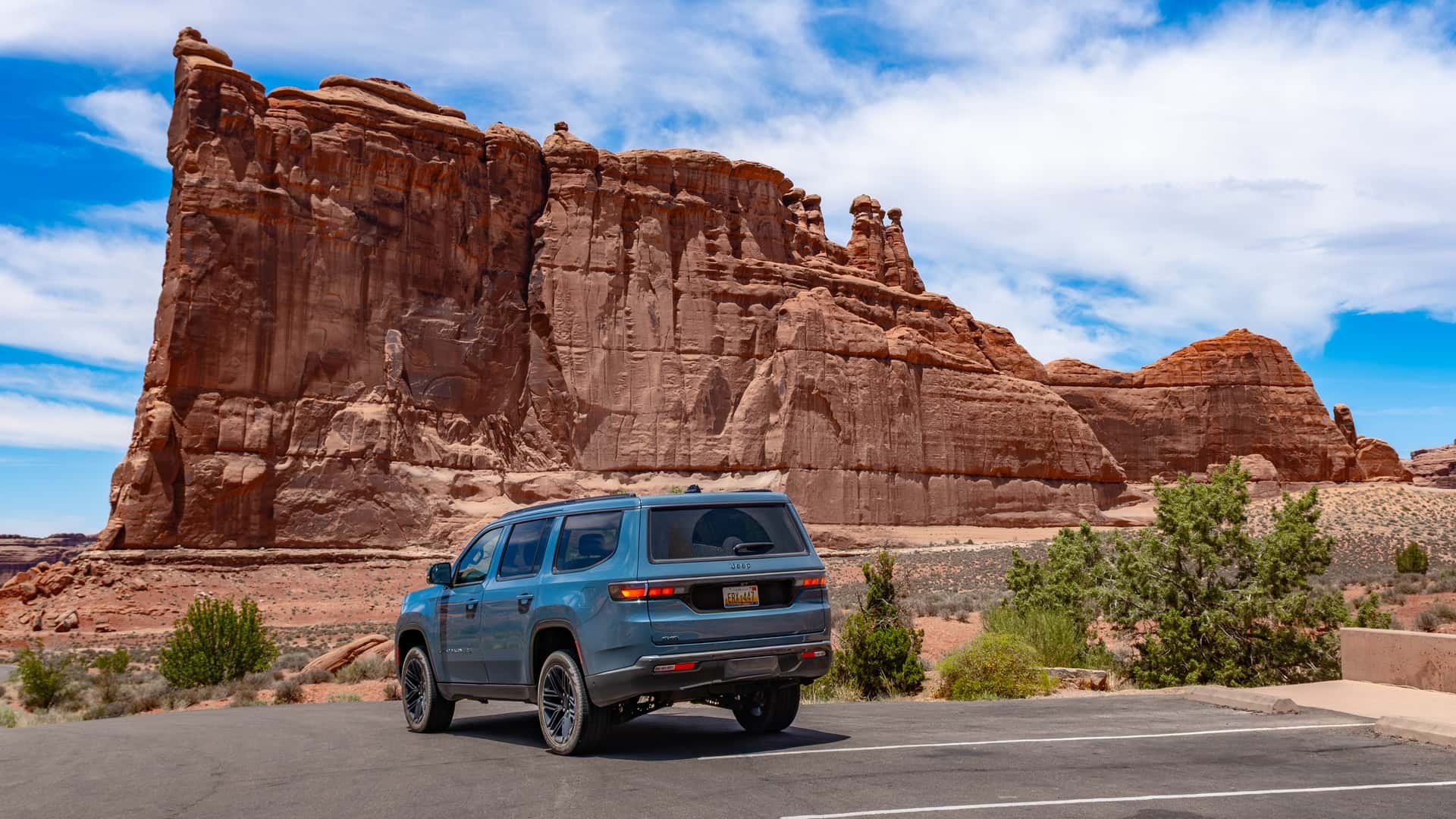 Jeep Grand Wagoneer 