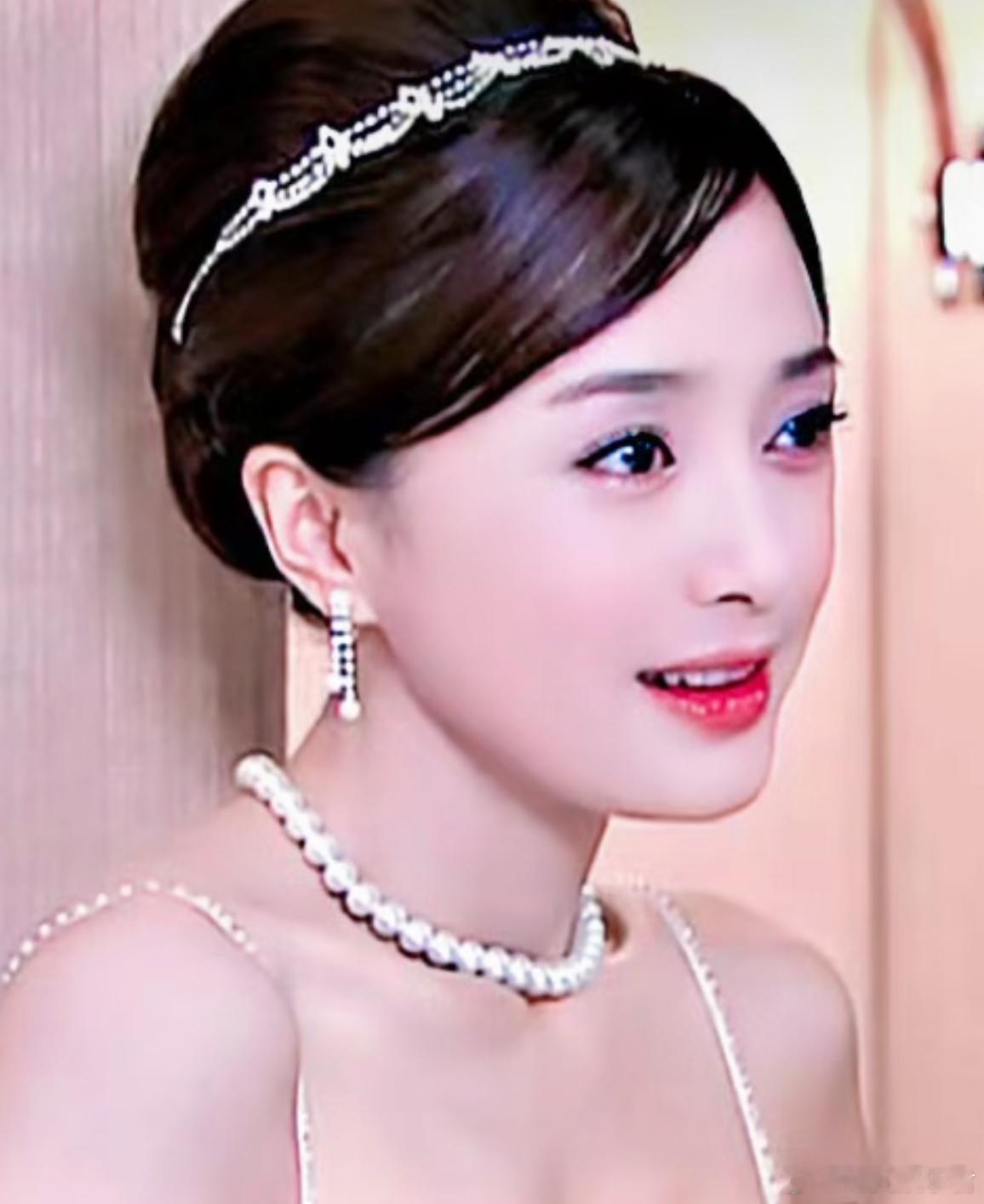 秦岚[超话]  又见一帘幽梦秦岚 绿萍汪绿萍秦岚壁纸第二组美图[好爱哦]秦岚秦岚