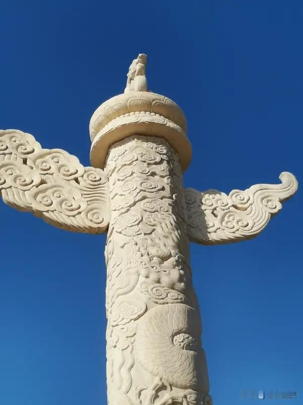 作为一名中国人，必须拥有主动向上、不认命不服输的精神。古代讲“生死有命富贵在天”