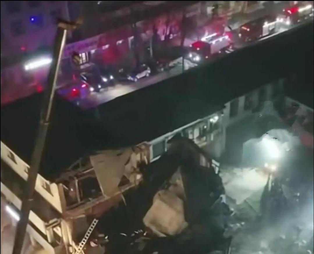 黑龙江海林一建筑突发坍塌事故
3月29日，‌黑龙江海林市海林镇‌一建筑发生‌部分