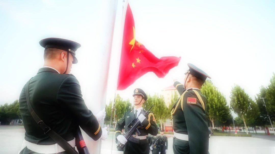 #铸剑中原[超话]##早安军营##原原说早晚安# 家是最小国，国是千万家！早安[