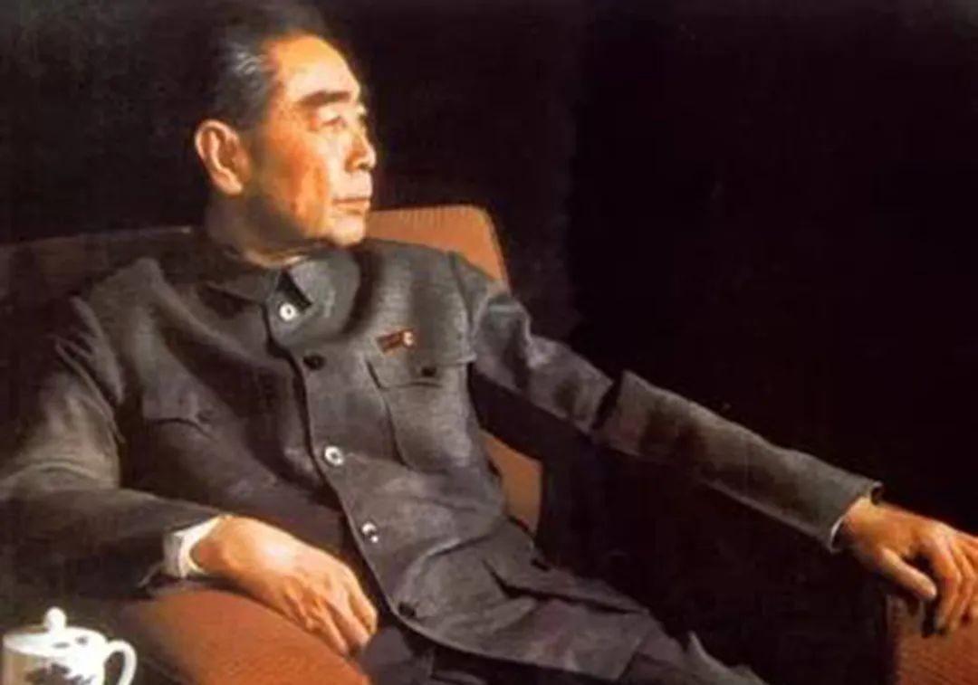 周恩来如何推动中国半导体产业实现从无到有，从小到大的历史性进步？
1950年冬，