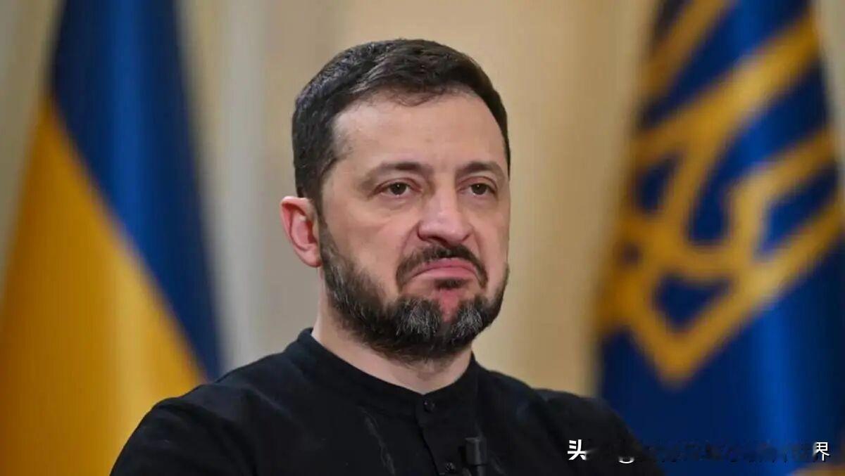 如果想让俄乌冲突马上结束，除非俄罗斯主动撤军，然后对乌克兰给予赔偿，我估计泽连斯