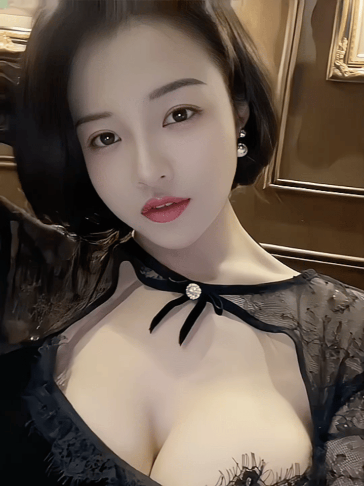 差异（王立新）好一块美玉经过那么多人把玩终于挂到你的心上 好一个苹果被那么多人咬