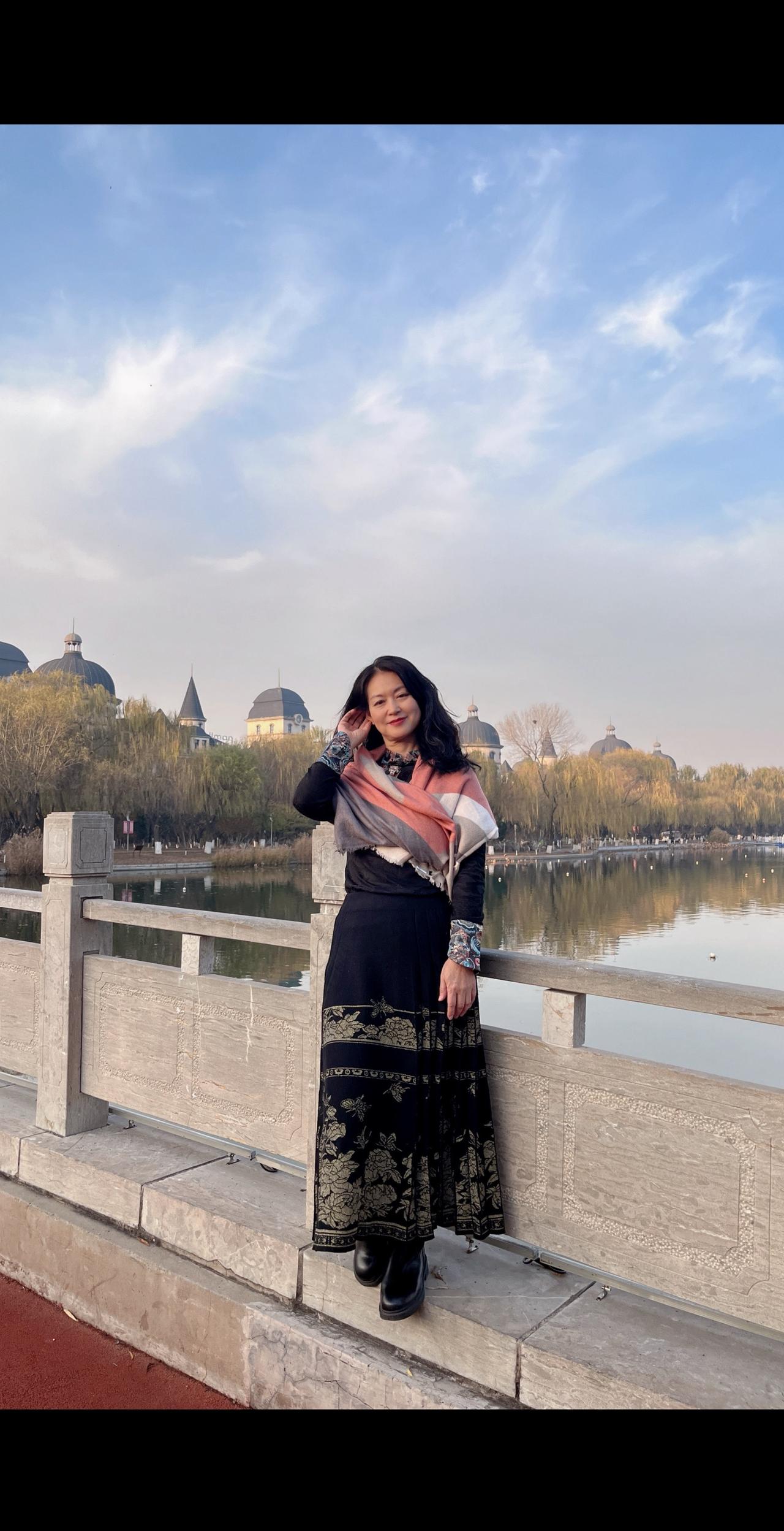 人这一辈子不管在生活中还是工作中都在修行自己，无关他人，每一个阶段都是一种自我完