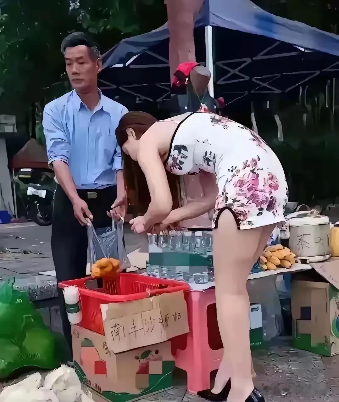 大叔：美女，你倒是快点啊，不然，我偏头痛就犯了，不过，与其流鼻血，还不如犯偏头痛