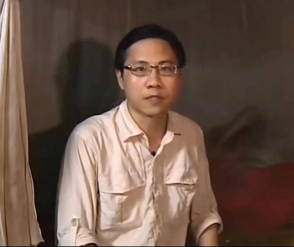 TVB方东昇再探香港四大奇案方东昇的节目那真的不是一般的有意思啊 每一期都追的含