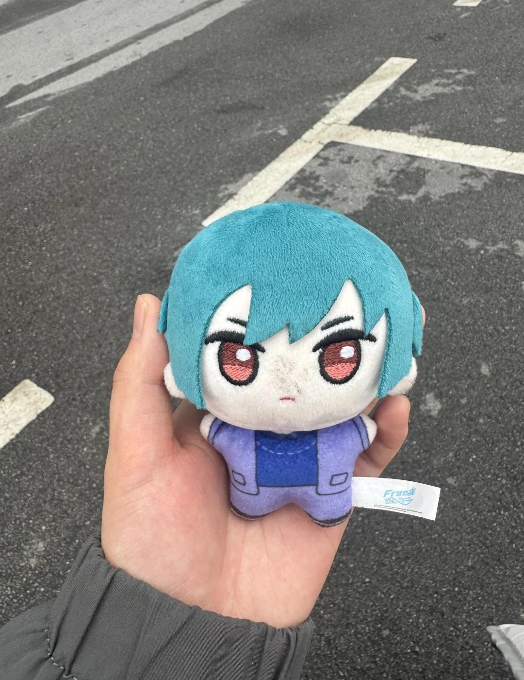 谁家小孩走丢了！
今早7.20左右在隆平水稻馆地铁站4号口附近捡到的，谁家大人来