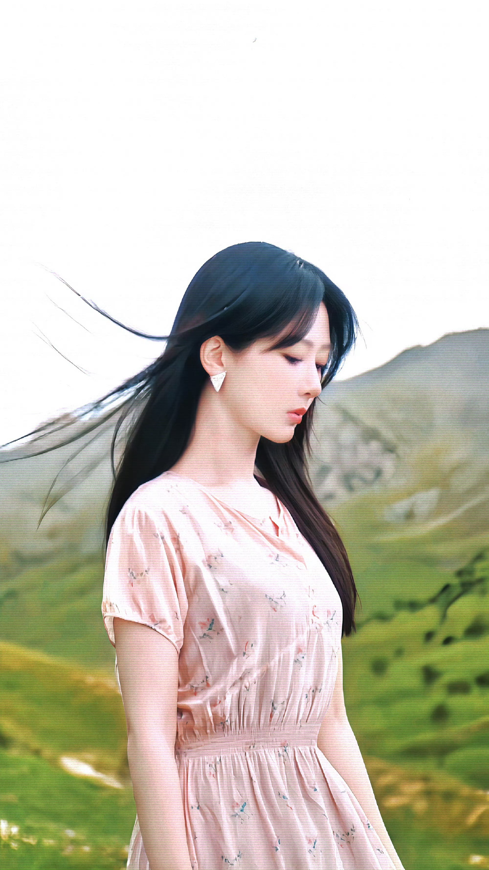 【PRADA美妆杨紫新物料】“我唯一的标签就是我的名字 别猜 我本莫测”在白菊家