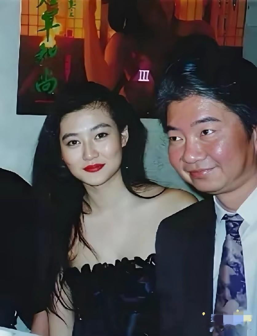 蔡澜逝世一周年！
蔡澜：人生不要求全，要求缺不求全，求缺还要加上委屈二字。
蔡澜