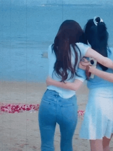 不要忘了赵露思穿牛仔裤，也是很漂亮的！赵露思是不是你的理想女友类型呢?赵露思