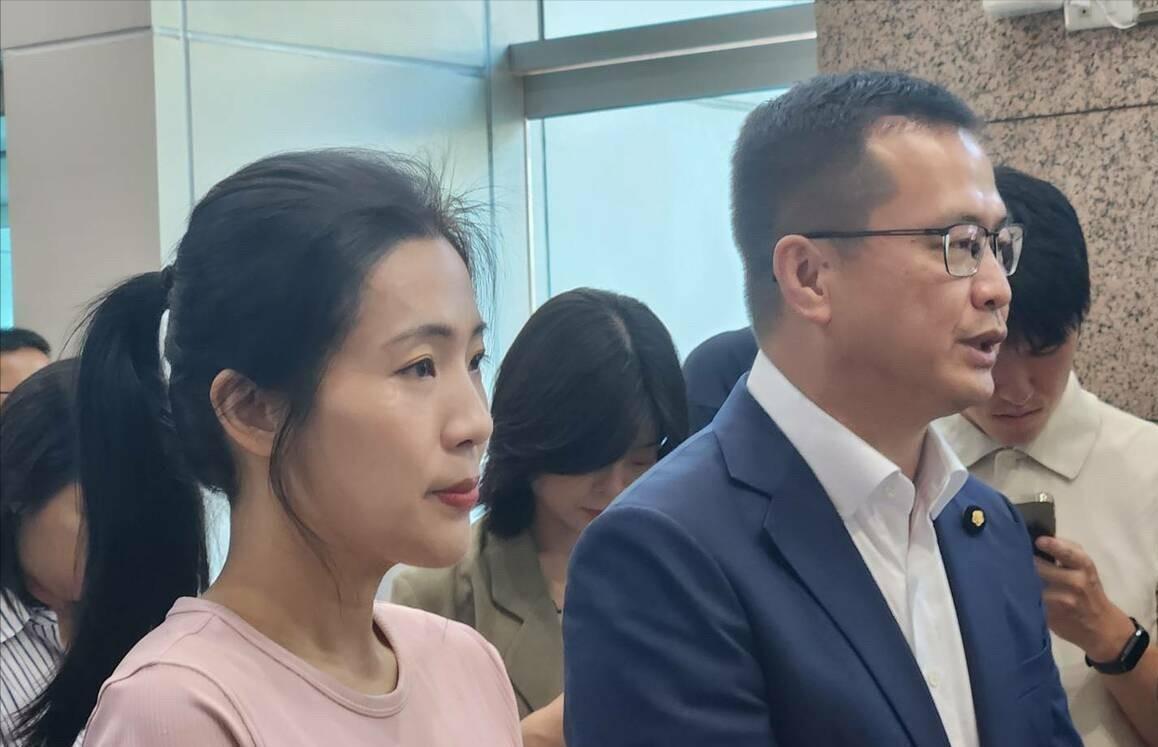 徐巧芯率团访美，三大核心任务解读。
国民党民代徐巧芯9月9日晚正式率团启程访美，