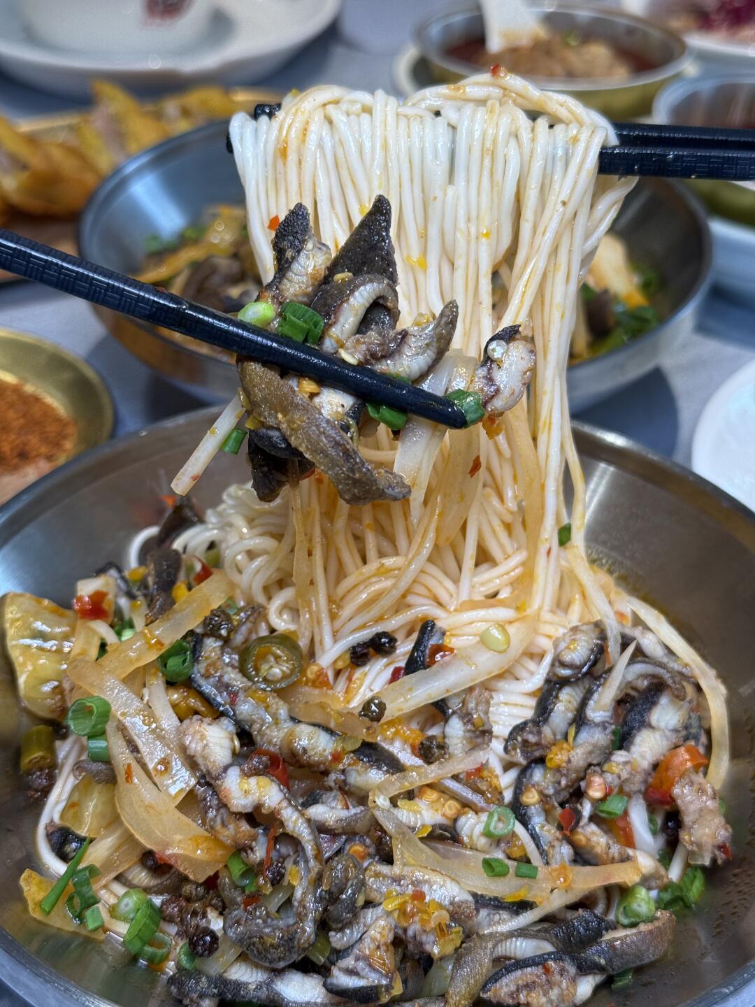 广州老饕带路！江南西藏了碗销魂黄鳝面！
