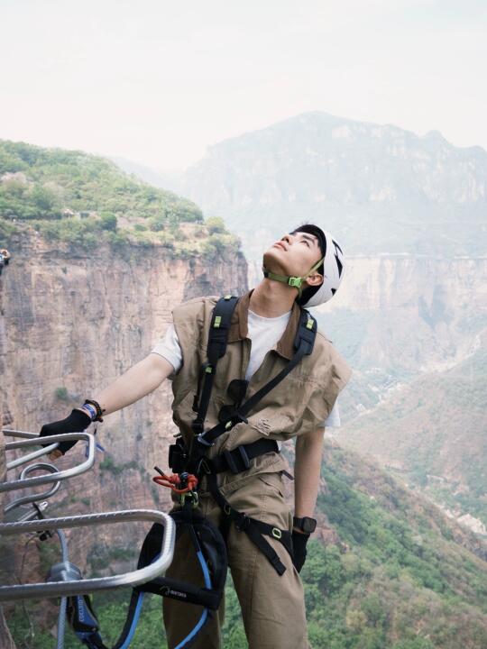 在高空做了一场白日梦✌️