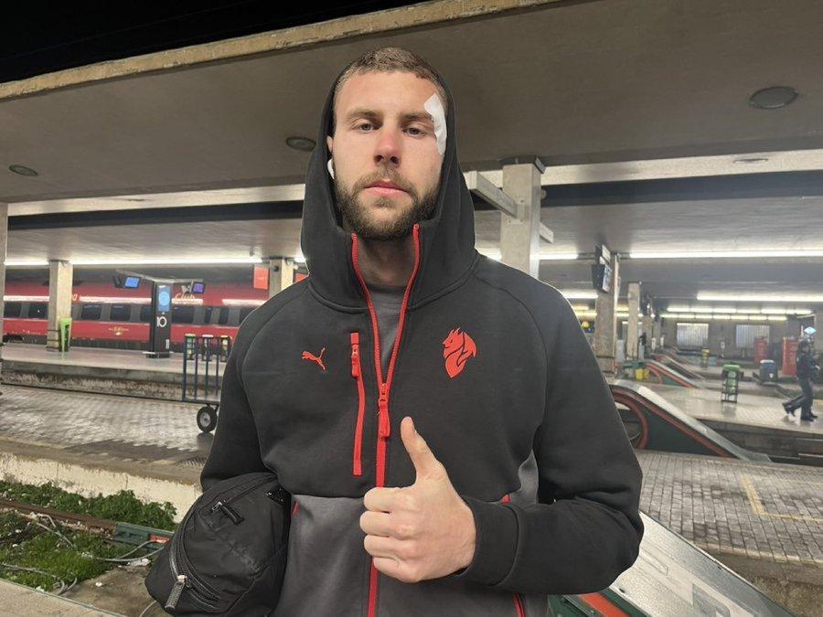 【帕夫伤情最新通报】
比安钦消息，帕夫洛维奇眉骨处还缝了九针，现在已经准备返回米