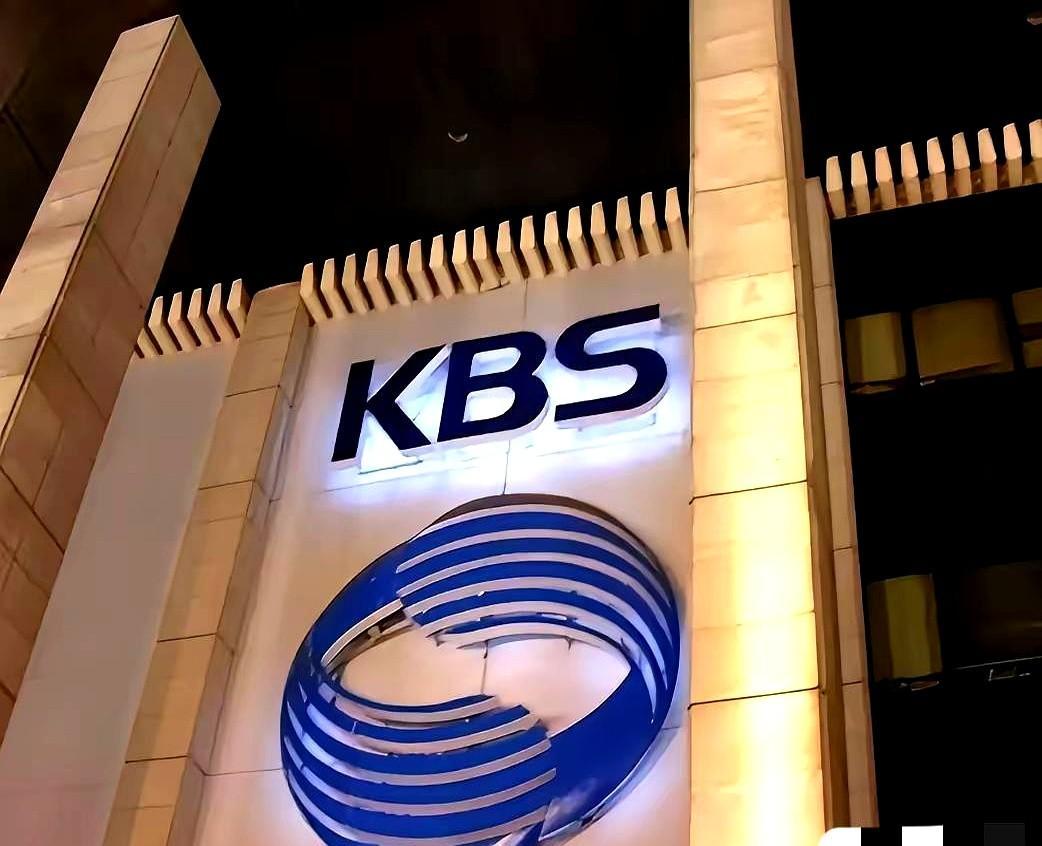 韩国最大财团SK的会长崔泰源，最近上了电视节目，给全韩国人打气。他在电视上公开说
