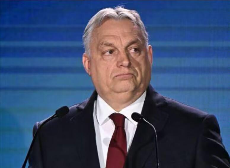 匈牙利总理欧尔班称，欧洲正迈向经济危机，面临严重的能源危机。他觉得欧洲的处境很危