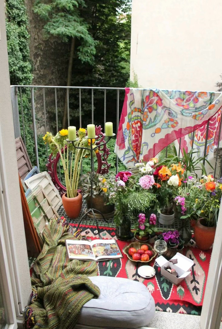 Sunday, 26 JulyBreathe in the warmth of 