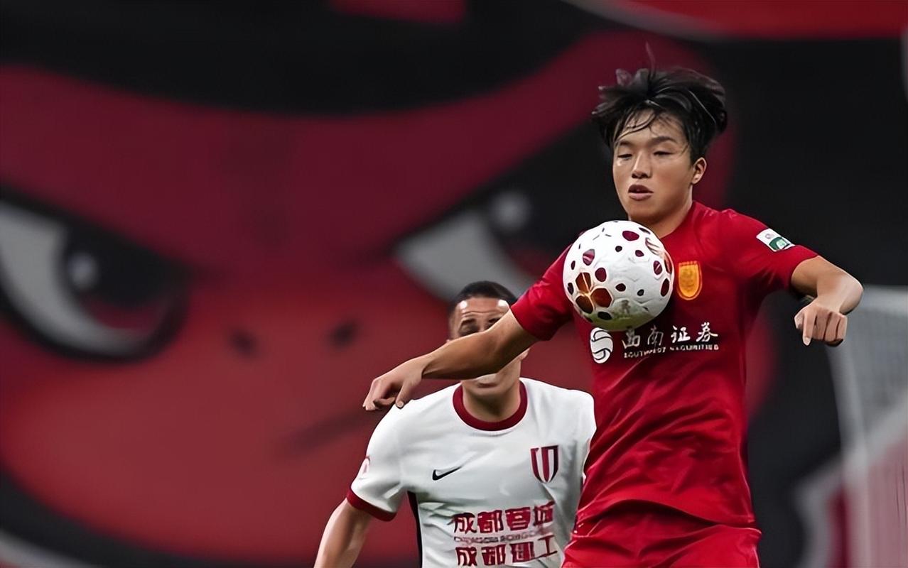 U23国足还没有出战亚运会，李镇全就可能被安东尼奥弃用，原因是给吴曦这位超龄球员