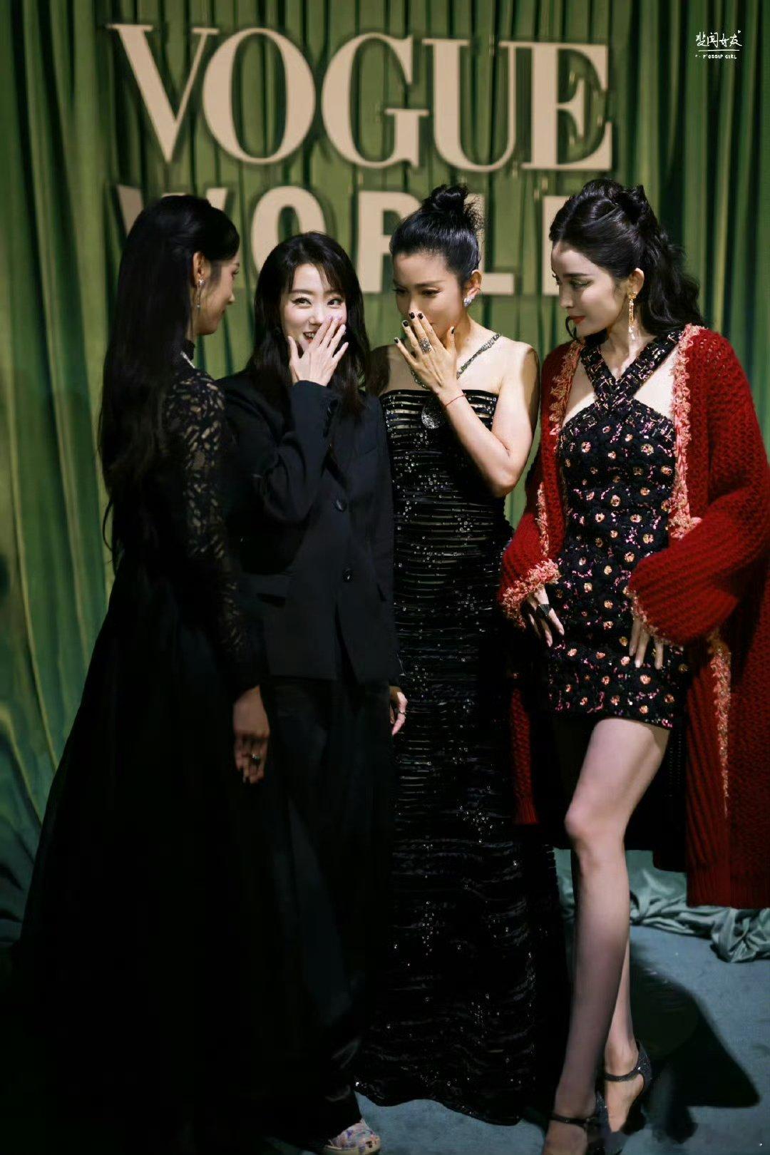 内娱有自己的豪门姐妹内娱豪门姐妹团申请出战！每对同框都是行走的晋江文学城封面！ 