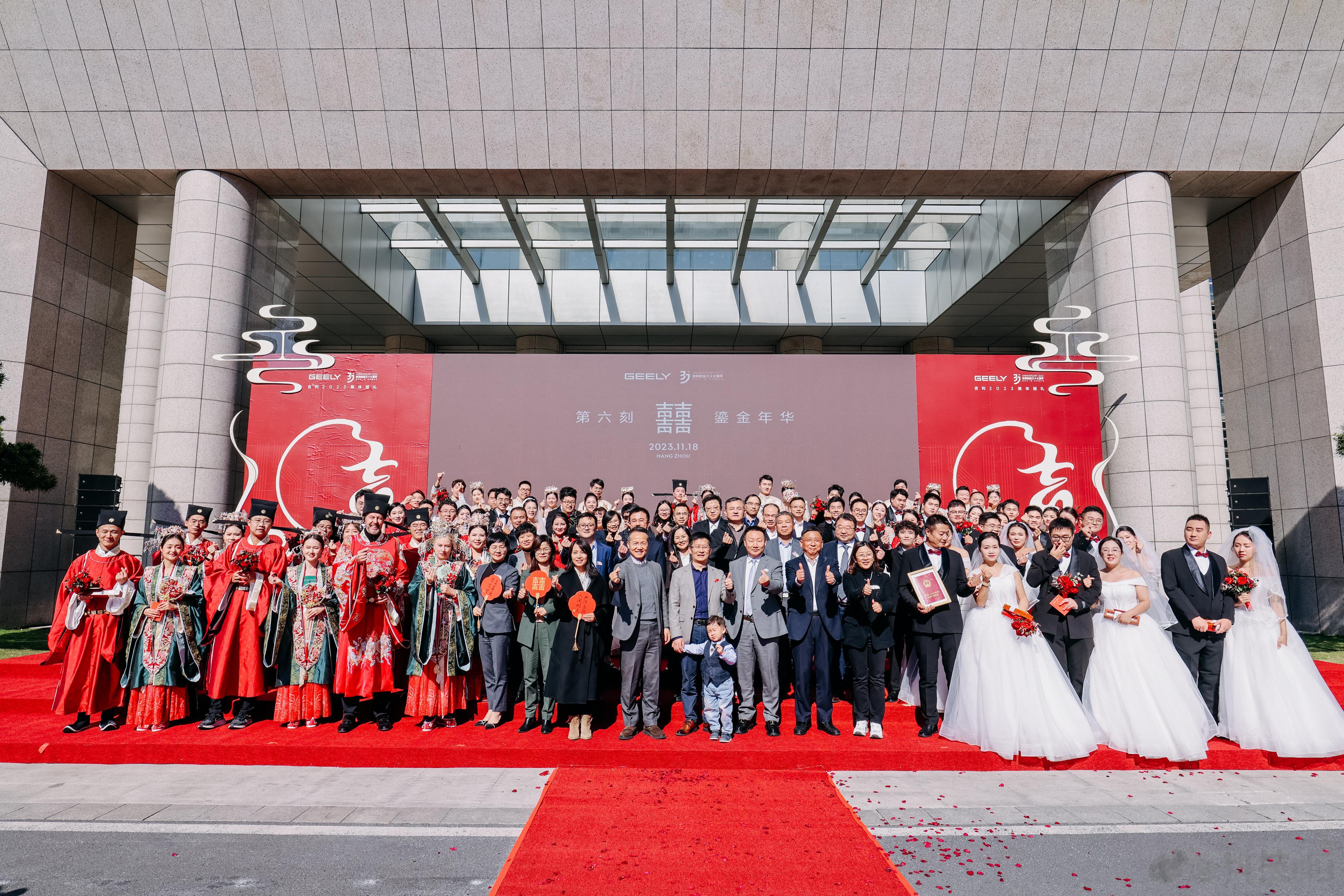 #浙江婚礼简直卷上天了#这几天广州车展，极氪007可以说是大杀四方啊，预订爆单！