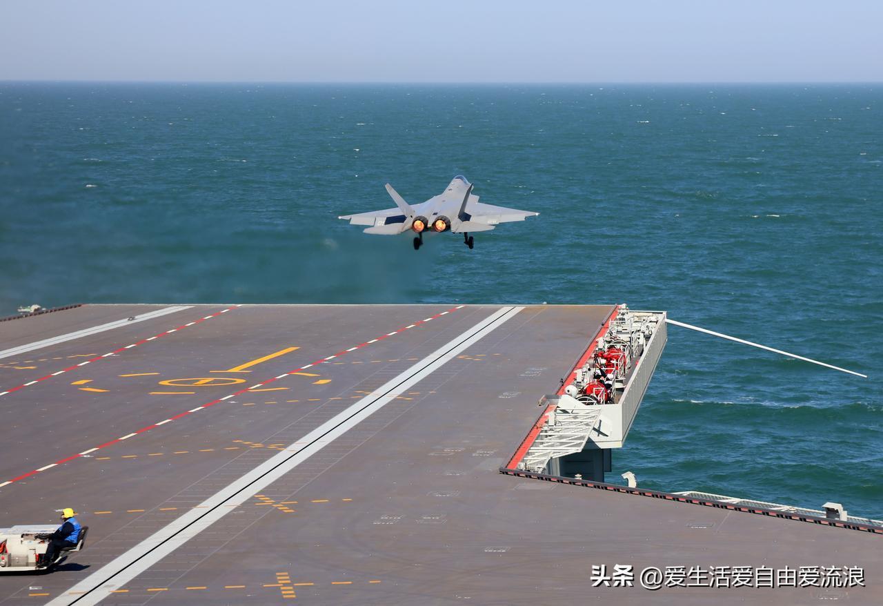 国人现在特别喜欢听鼓吹打仗的言论，好像干一仗什么问题都解决了，殊不知，战争可非儿