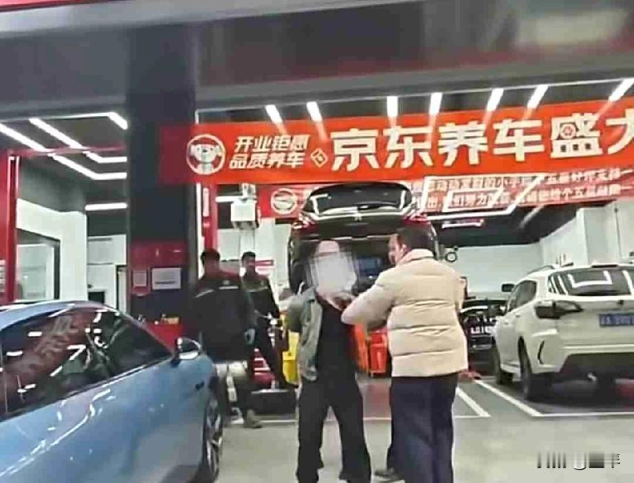 冒充天然气工作人员，宜宾一团伙作案被抓。



宜宾警方一锅端，假燃气公司骗子被