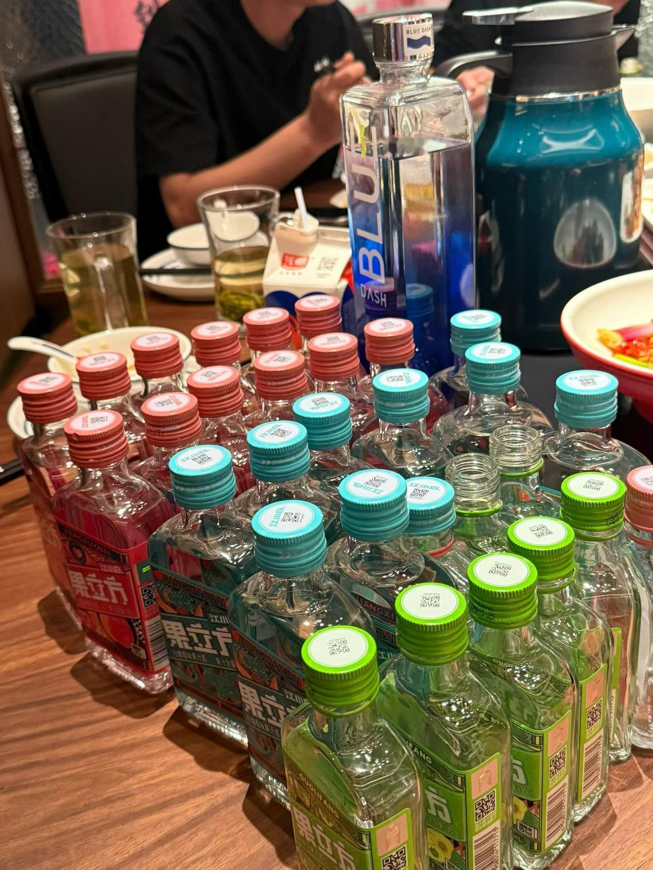 每当我想认真减肥时，饭局就没断过～～
