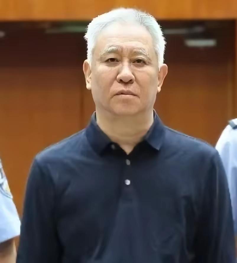 许家印判无期，
有一项重大科技发明：如河南水变油，就会减刑的。