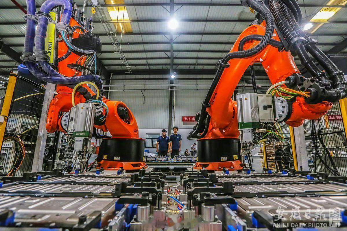 #聚焦安徽新能源汽车产业# 【新能源汽车之都崛起：底气与拼劲】9月29日，中秋佳