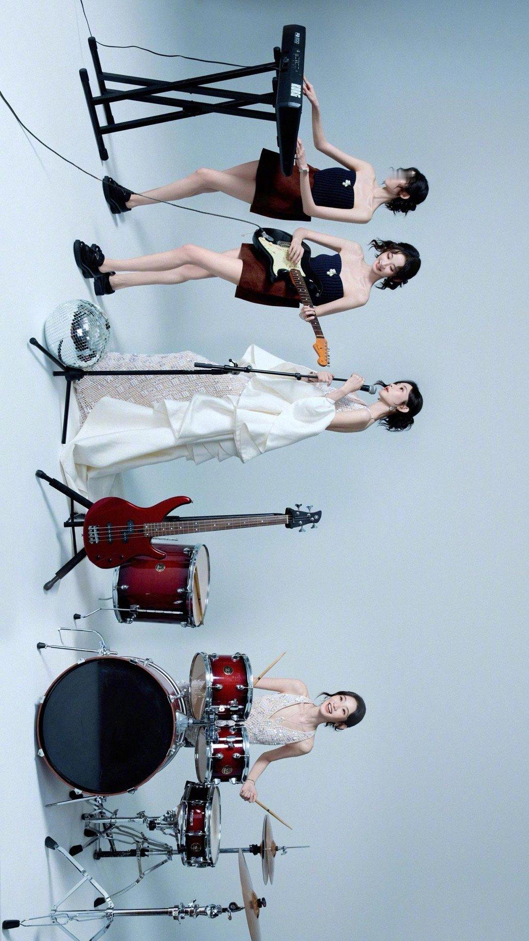 张艺凡这题审的很好 这审题思路真的精准踩在我的心上！风拂轻纱随浪潮起舞，每一缕飘