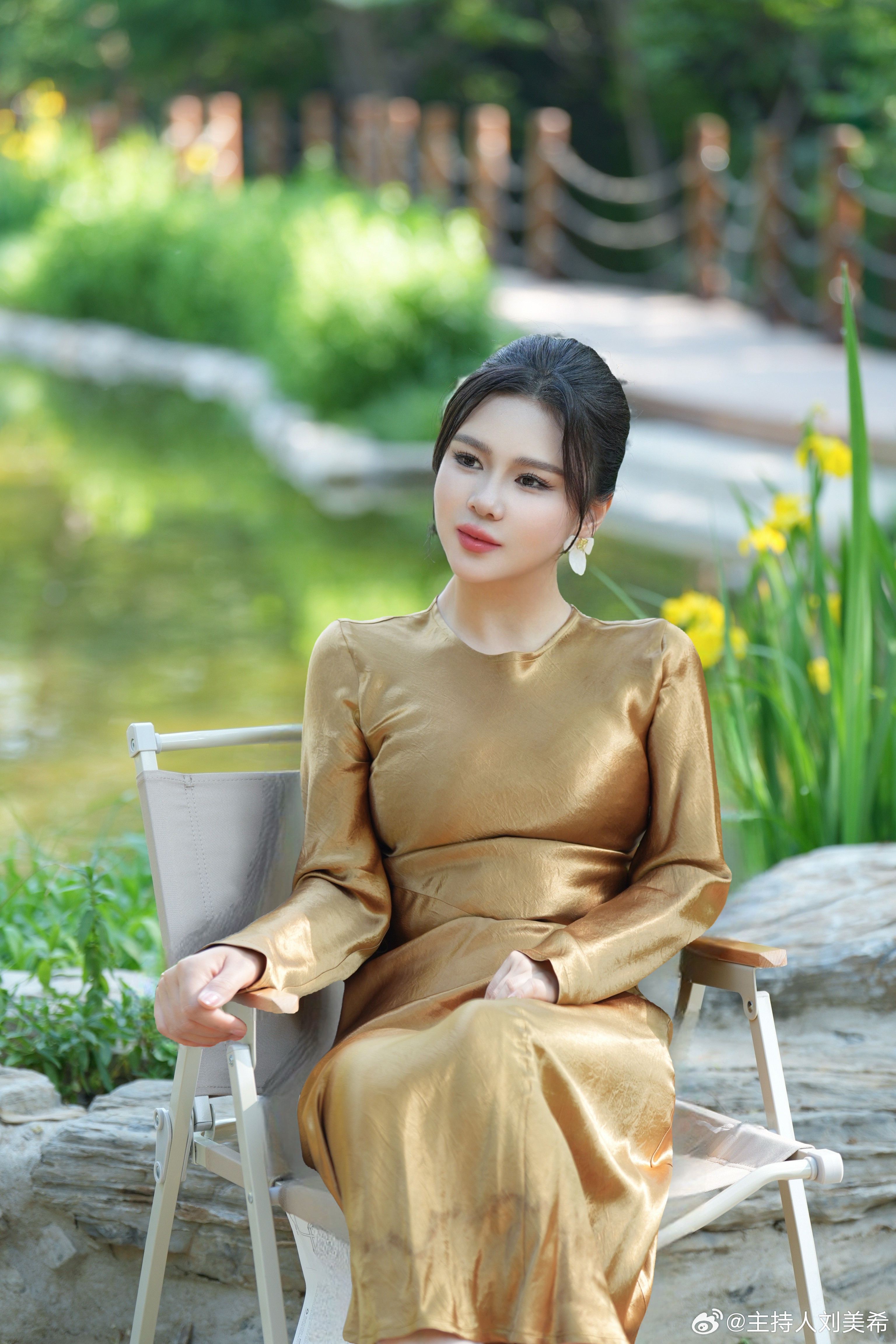 主持人刘美希  逃离人间烟火的记录主持人刘美希的美丽图鉴OOTD